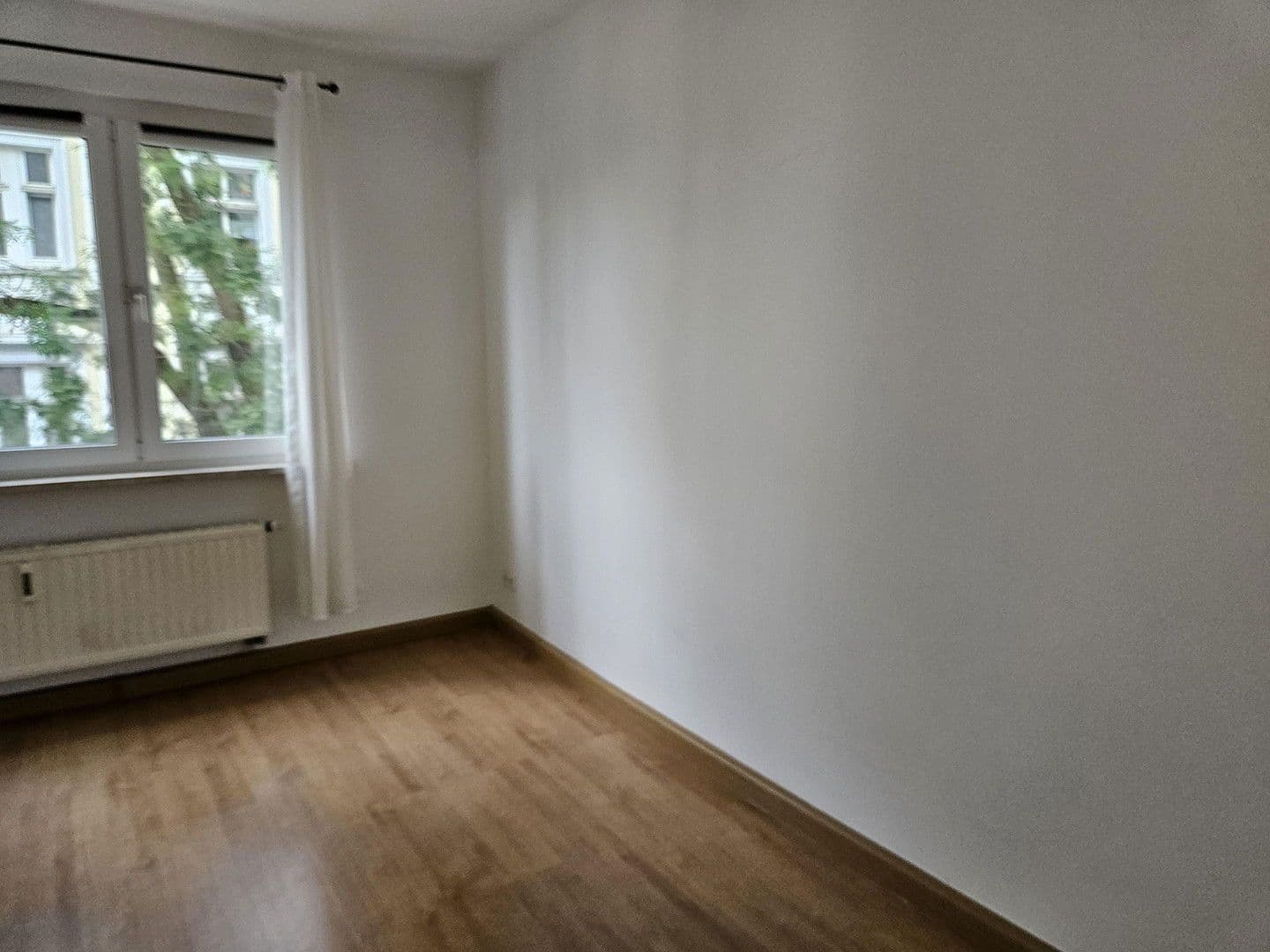 Pronájem bytu 2+1 50 m², Düsseldorf, Severní Porýní-Vestfálsko Pronájem bytu 2+1 50 m², Düsseldorf, Severní Porýní-Vestfálsko