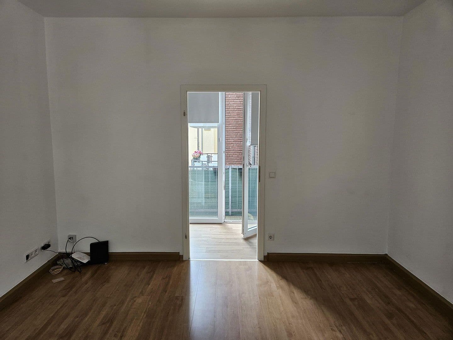 Pronájem bytu 2+1 50 m², Düsseldorf, Severní Porýní-Vestfálsko Pronájem bytu 2+1 50 m², Düsseldorf, Severní Porýní-Vestfálsko