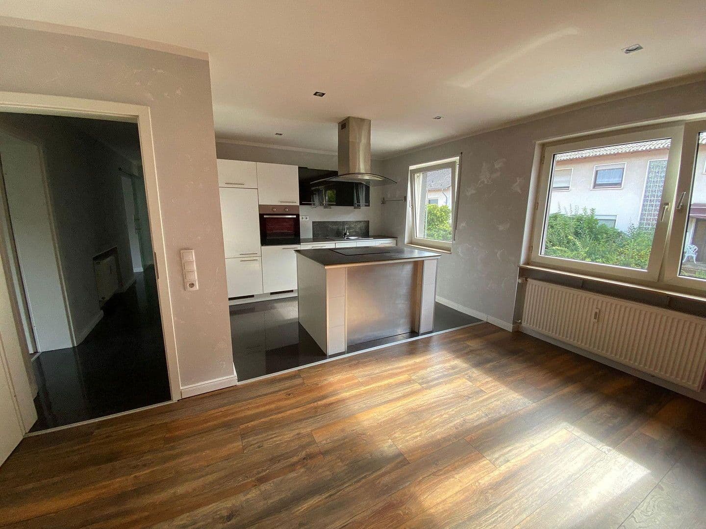 Pronájem bytu 2+1 80 m², Am Stollen 24, Kaiserslautern, Porýní-Falc Pronájem bytu 2+1 80 m², Am Stollen 24, Kaiserslautern, Porýní-Falc