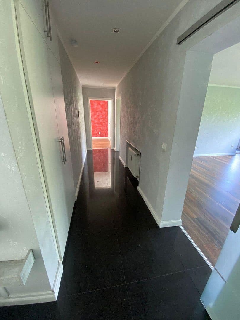 Pronájem bytu 2+1 80 m², Am Stollen 24, Kaiserslautern, Porýní-Falc Pronájem bytu 2+1 80 m², Am Stollen 24, Kaiserslautern, Porýní-Falc