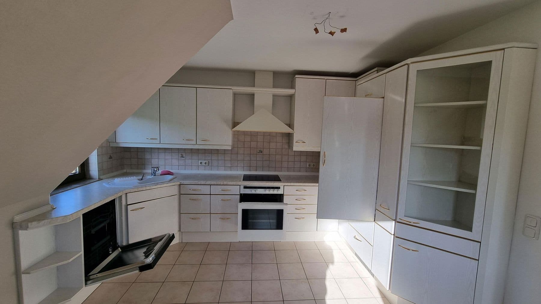 Pronájem bytu 4+1 121 m², Heroldsbach, Bavorsko Pronájem bytu 4+1 121 m², Heroldsbach, Bavorsko