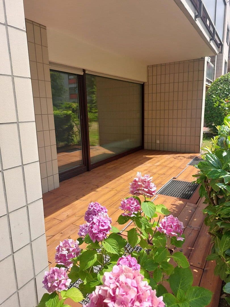 Prodej bytu 2+1 63 m², Hubertushöhe 5, Bad Soden am Taunus, Hessen Prodej bytu 2+1 63 m², Hubertushöhe 5, Bad Soden am Taunus, Hessen