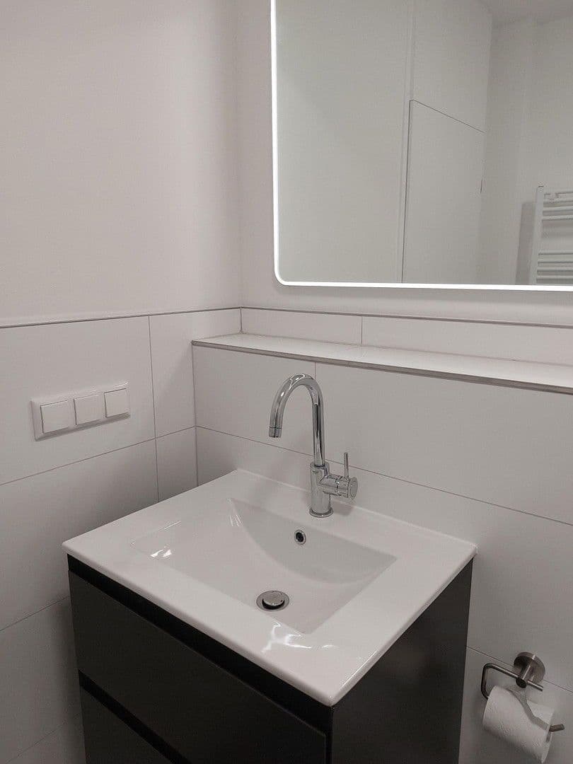 Prodej bytu 2+1 63 m², Hubertushöhe 5, Bad Soden am Taunus, Hessen Prodej bytu 2+1 63 m², Hubertushöhe 5, Bad Soden am Taunus, Hessen