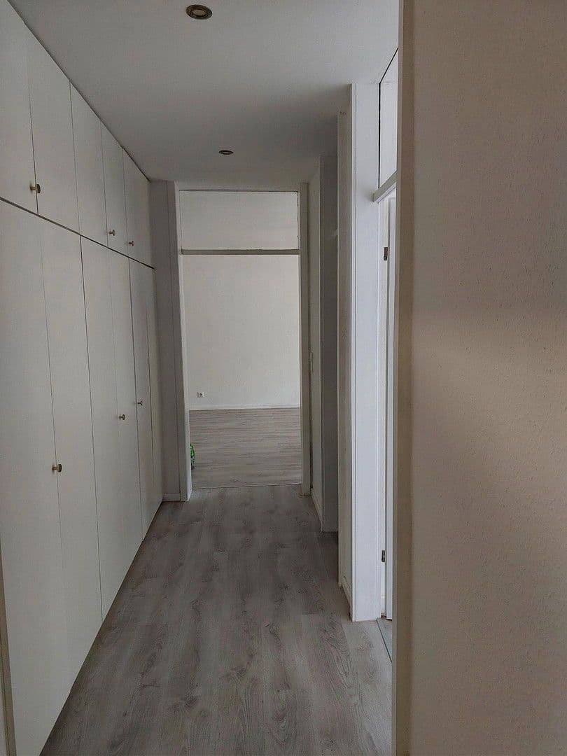 Prodej bytu 2+1 63 m², Hubertushöhe 5, Bad Soden am Taunus, Hessen Prodej bytu 2+1 63 m², Hubertushöhe 5, Bad Soden am Taunus, Hessen