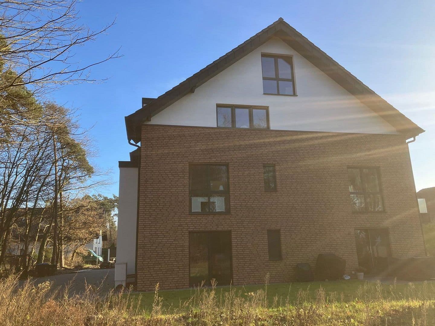 Prodej domu 166 m², pozemek 170 m², Teutoburger Weg 83b, Schloß Holte-Stukenbrock, Severní Porýní-Vestfálsko Prodej domu 166 m², pozemek 170 m², Teutoburger Weg 83b, Schloß Holte-Stukenbrock, Severní Porýní-Vestfálsko