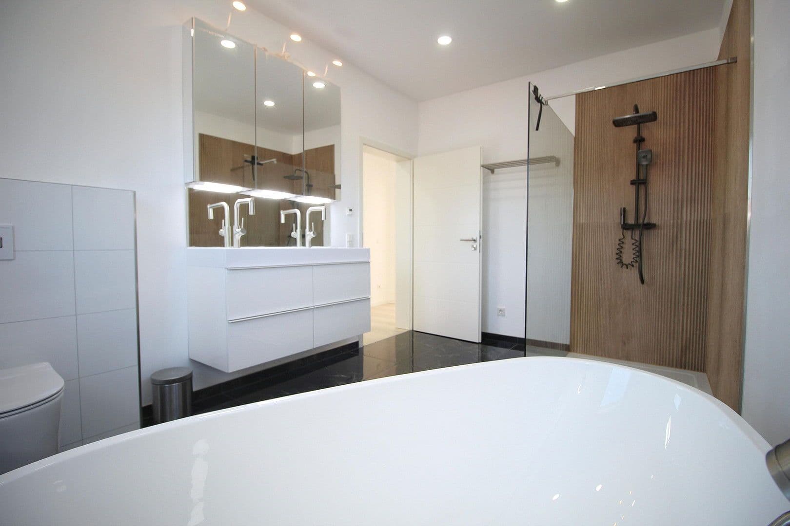 Prodej domu 156 m², pozemek 2.146 m², Außernzell, Bavorsko Prodej domu 156 m², pozemek 2.146 m², Außernzell, Bavorsko