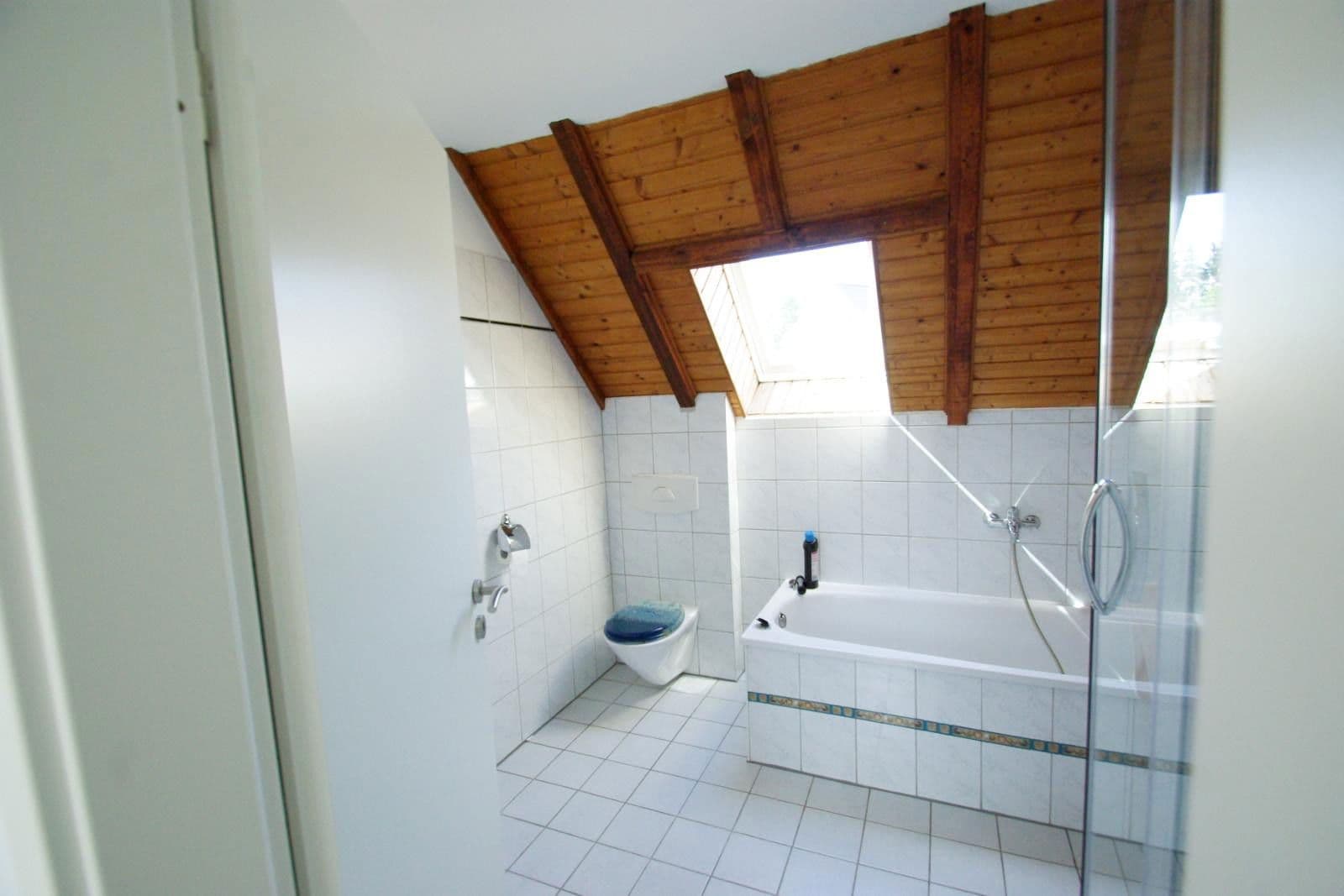 Prodej domu 107 m², pozemek 332 m², Mehren, Porýní-Falc Prodej domu 107 m², pozemek 332 m², Mehren, Porýní-Falc