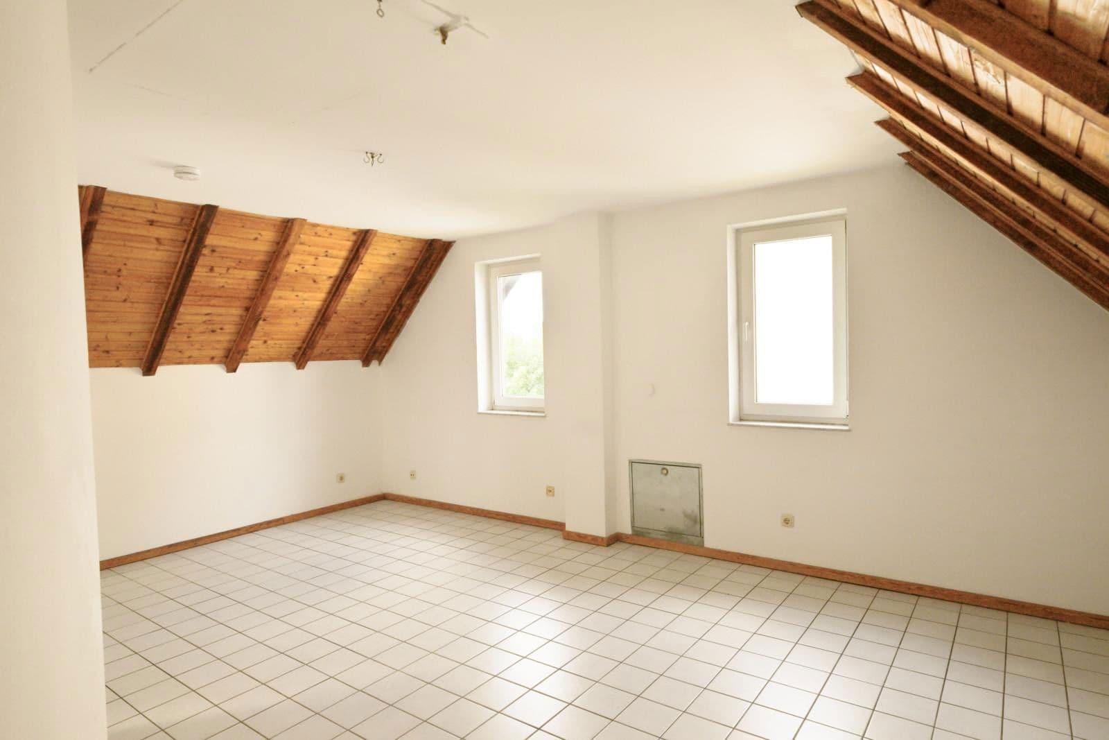 Prodej domu 107 m², pozemek 332 m², Mehren, Porýní-Falc Prodej domu 107 m², pozemek 332 m², Mehren, Porýní-Falc