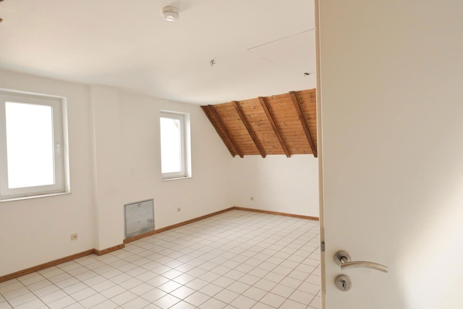 Prodej domu 107 m², pozemek 332 m², Mehren, Porýní-Falc Prodej domu 107 m², pozemek 332 m², Mehren, Porýní-Falc