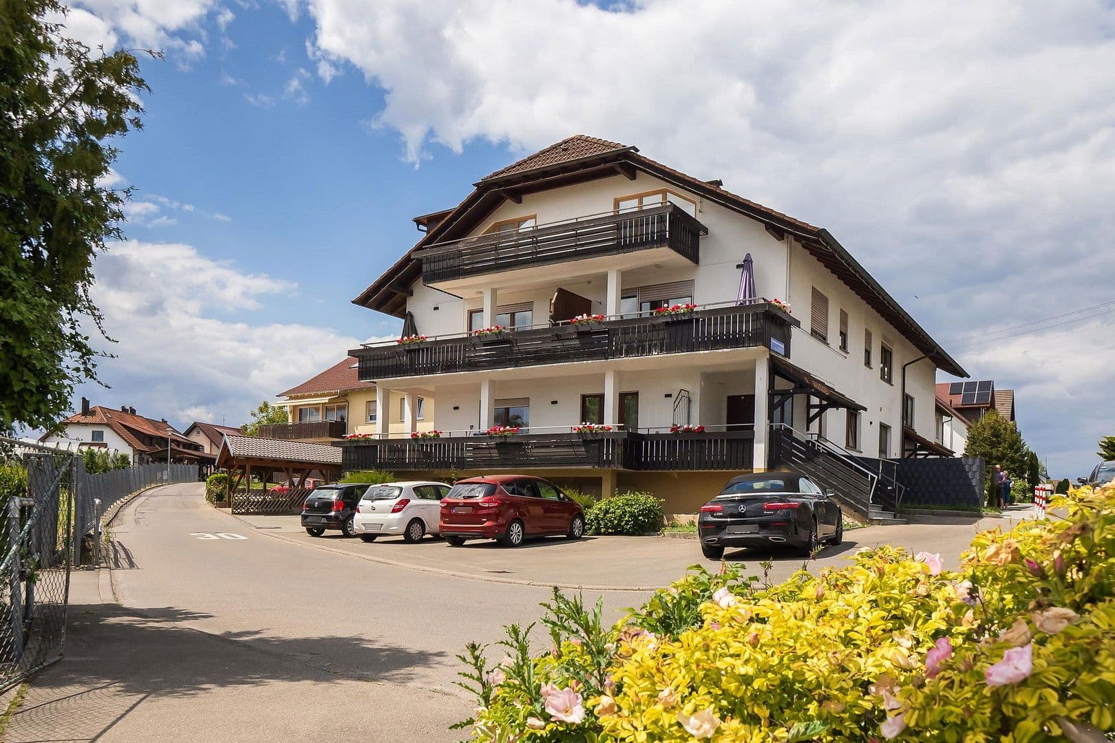 Pronájem bytu 2+1 68 m², Kronenstr. 16, Meersburg, Bádensko-Württembersko Pronájem bytu 2+1 68 m², Kronenstr. 16, Meersburg, Bádensko-Württembersko