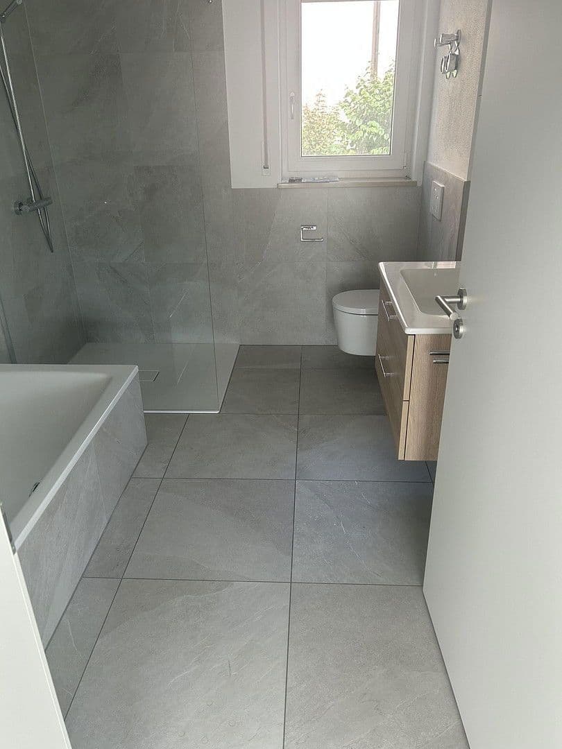 Pronájem bytu 5+1 130 m², Lindhofstr. 43b, Eggenfelden, Bavorsko Pronájem bytu 5+1 130 m², Lindhofstr. 43b, Eggenfelden, Bavorsko