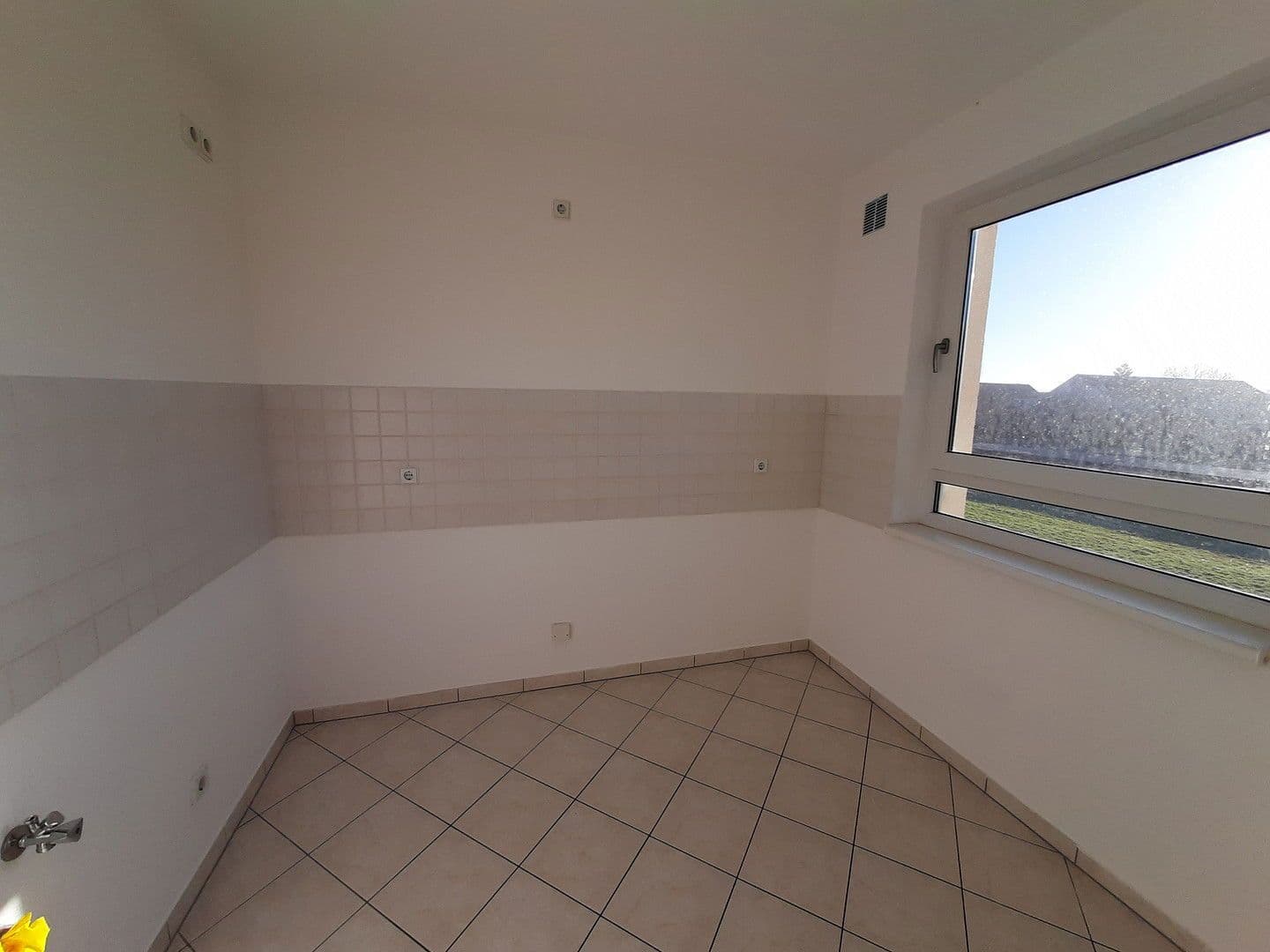 Pronájem bytu 2+1 48 m², Steinwiese 82, Chemnitz, Sasko Pronájem bytu 2+1 48 m², Steinwiese 82, Chemnitz, Sasko