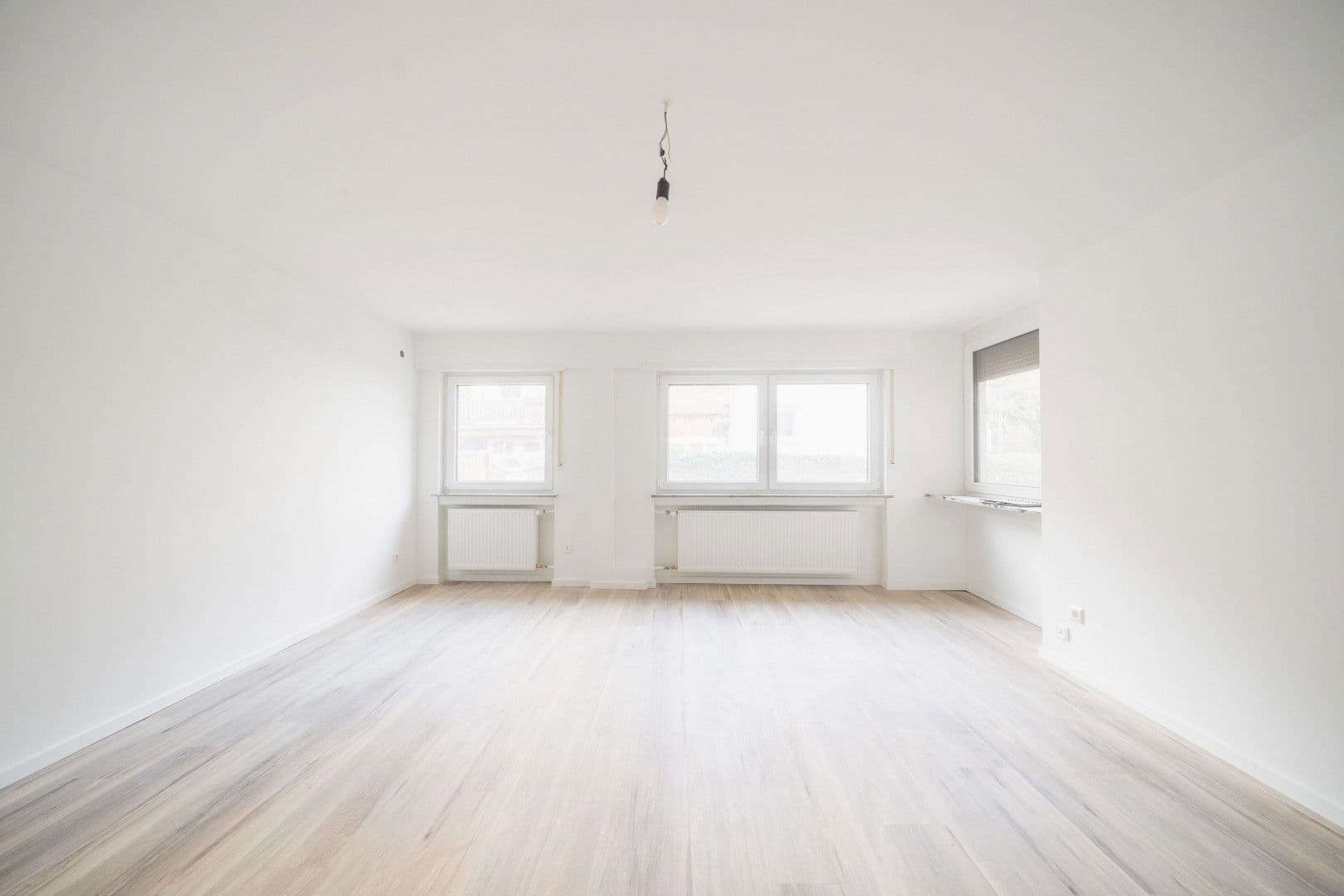 Pronájem bytu 1+kk 40 m², Talstraße 128, Schriesheim, Bádensko-Württembersko Pronájem bytu 1+kk 40 m², Talstraße 128, Schriesheim, Bádensko-Württembersko