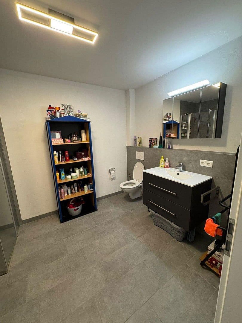 Pronájem bytu 2+1 69 m², Hauptstraße. 39a, Unterdietfurt, Bavorsko Pronájem bytu 2+1 69 m², Hauptstraße. 39a, Unterdietfurt, Bavorsko