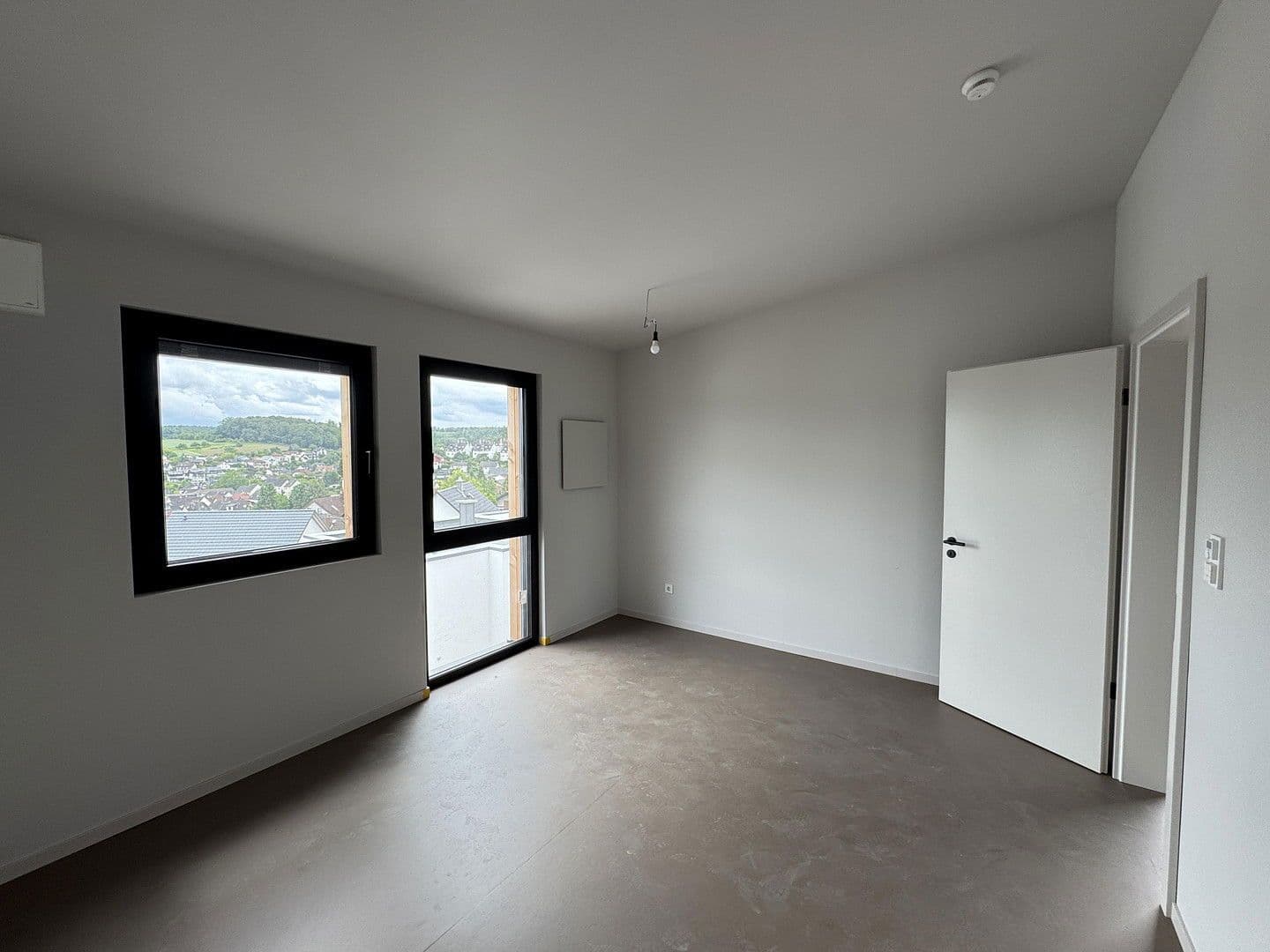 Pronájem bytu 2+1 56 m², Feldbergblick 22, Waldems, Hessen Pronájem bytu 2+1 56 m², Feldbergblick 22, Waldems, Hessen