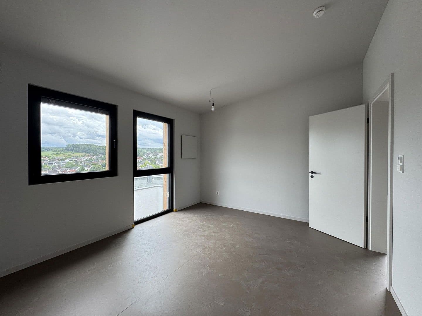 Pronájem bytu 2+1 56 m², Feldbergblick 22, Waldems, Hessen Pronájem bytu 2+1 56 m², Feldbergblick 22, Waldems, Hessen