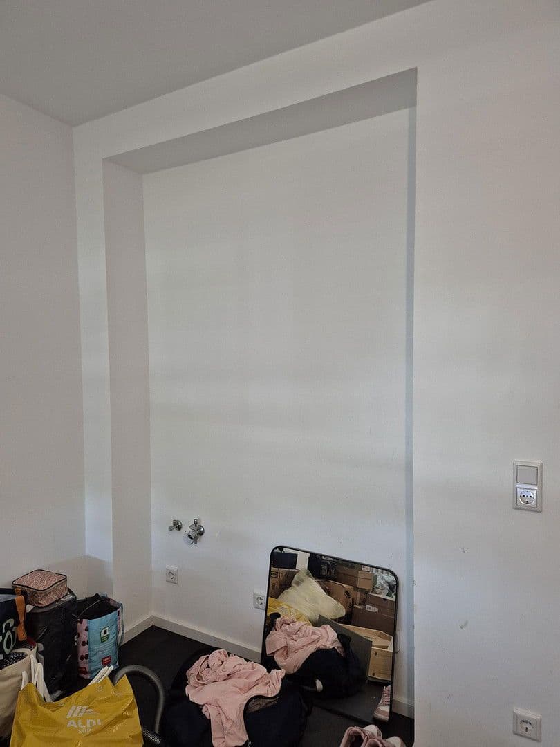 Pronájem bytu 1+1 30 m², Düsseldorf, Severní Porýní-Vestfálsko Pronájem bytu 1+1 30 m², Düsseldorf, Severní Porýní-Vestfálsko