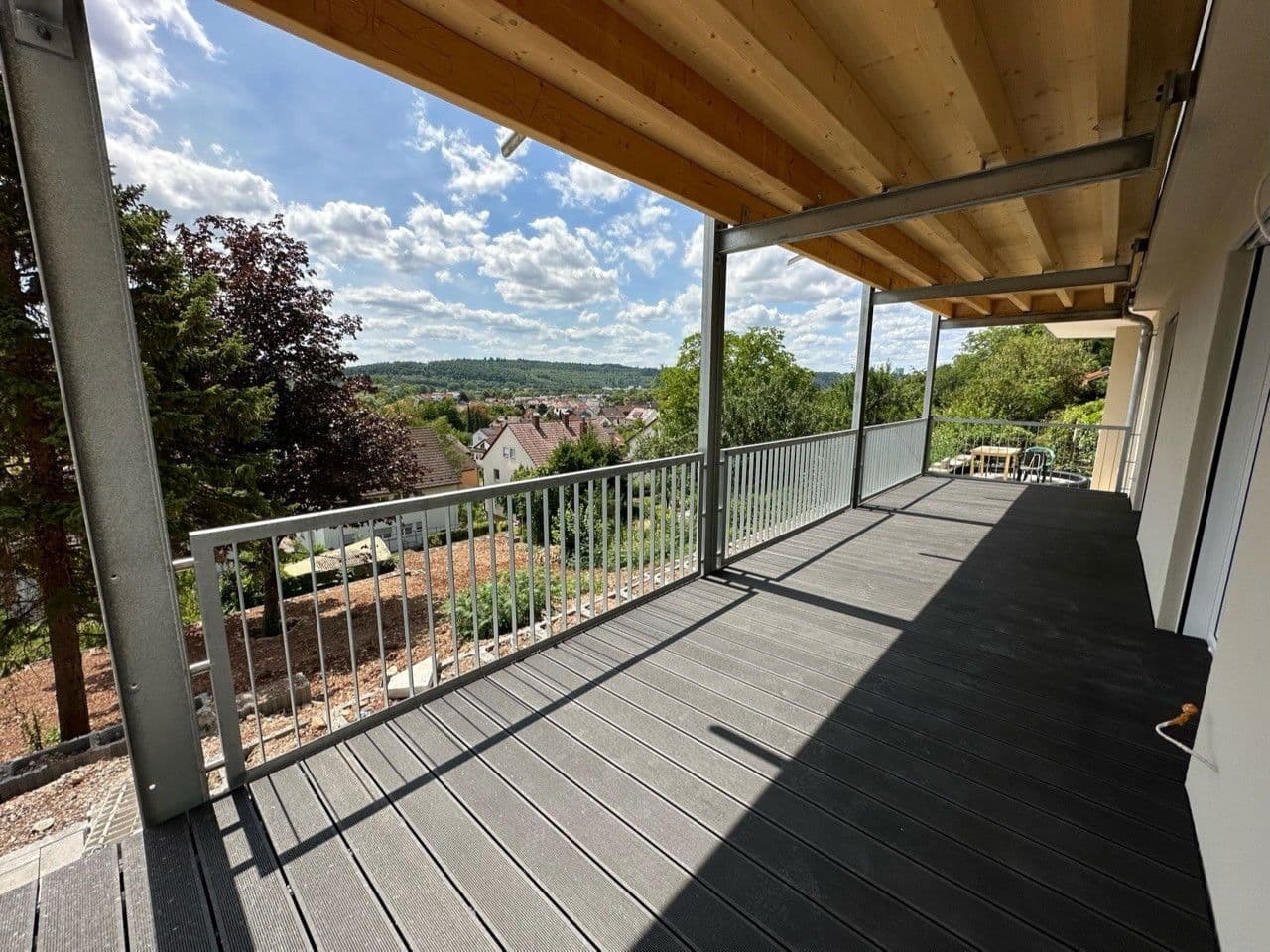 Pronájem bytu 2+kk 79 m², Esslingen am Neckar, Bádensko-Württembersko Pronájem bytu 2+kk 79 m², Esslingen am Neckar, Bádensko-Württembersko