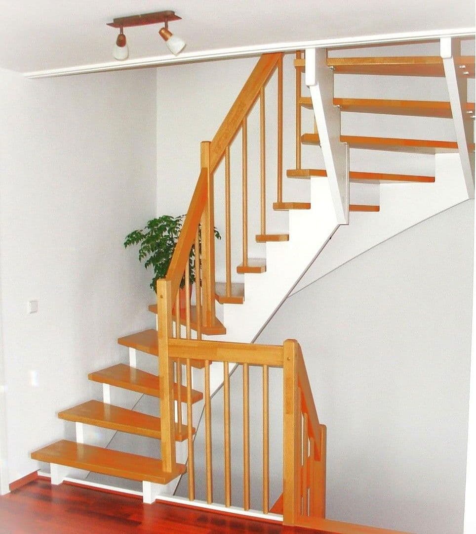 Prodej domu 168 m², pozemek 647 m², Lehre, Dolní Sasko Prodej domu 168 m², pozemek 647 m², Lehre, Dolní Sasko