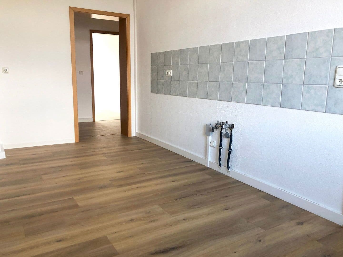 Pronájem bytu 2+1 75 m², Erfurt, Durynsko Pronájem bytu 2+1 75 m², Erfurt, Durynsko