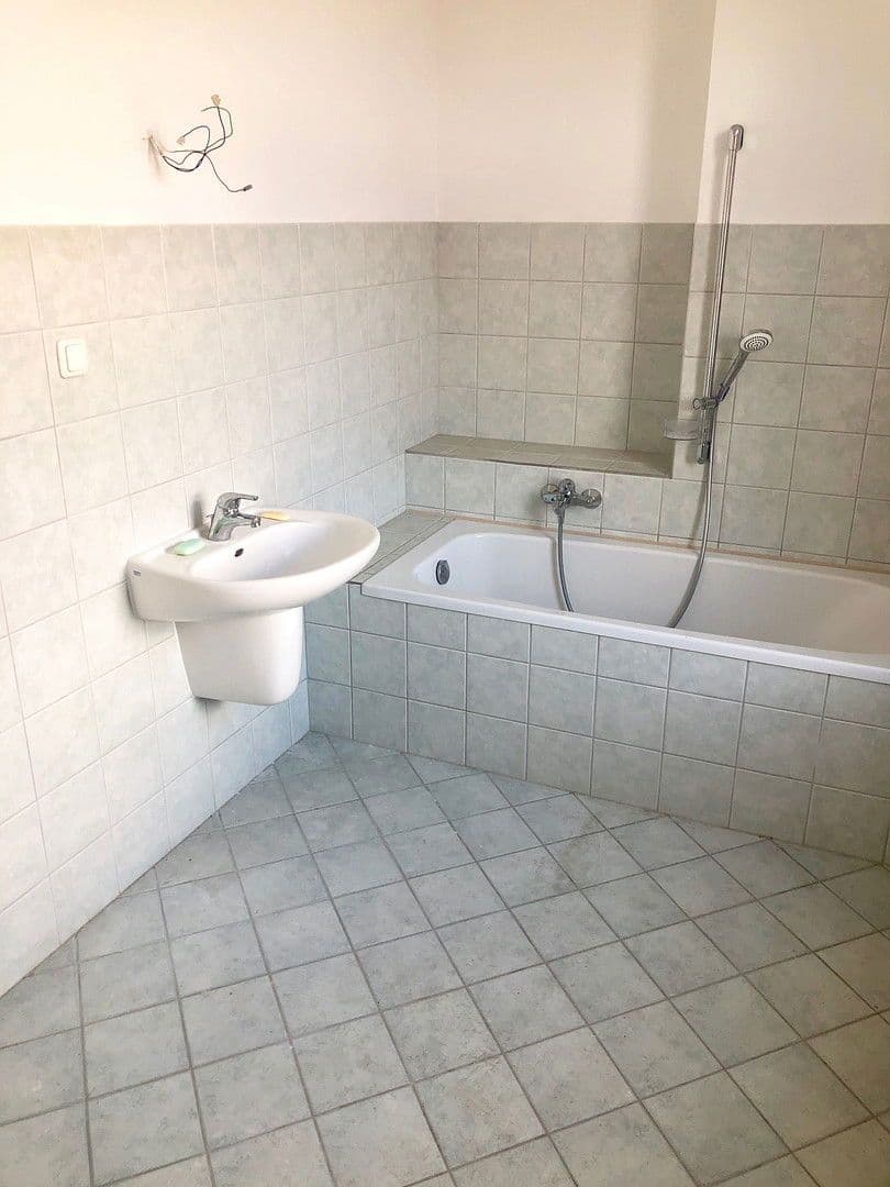 Pronájem bytu 2+1 75 m², Erfurt, Durynsko Pronájem bytu 2+1 75 m², Erfurt, Durynsko