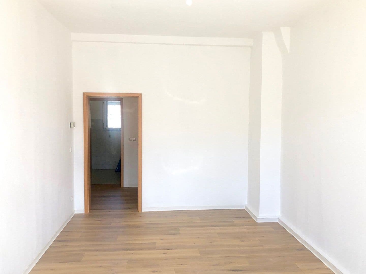 Pronájem bytu 2+1 75 m², Erfurt, Durynsko Pronájem bytu 2+1 75 m², Erfurt, Durynsko