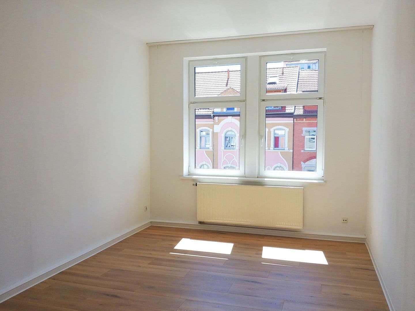 Pronájem bytu 2+1 75 m², Erfurt, Durynsko Pronájem bytu 2+1 75 m², Erfurt, Durynsko