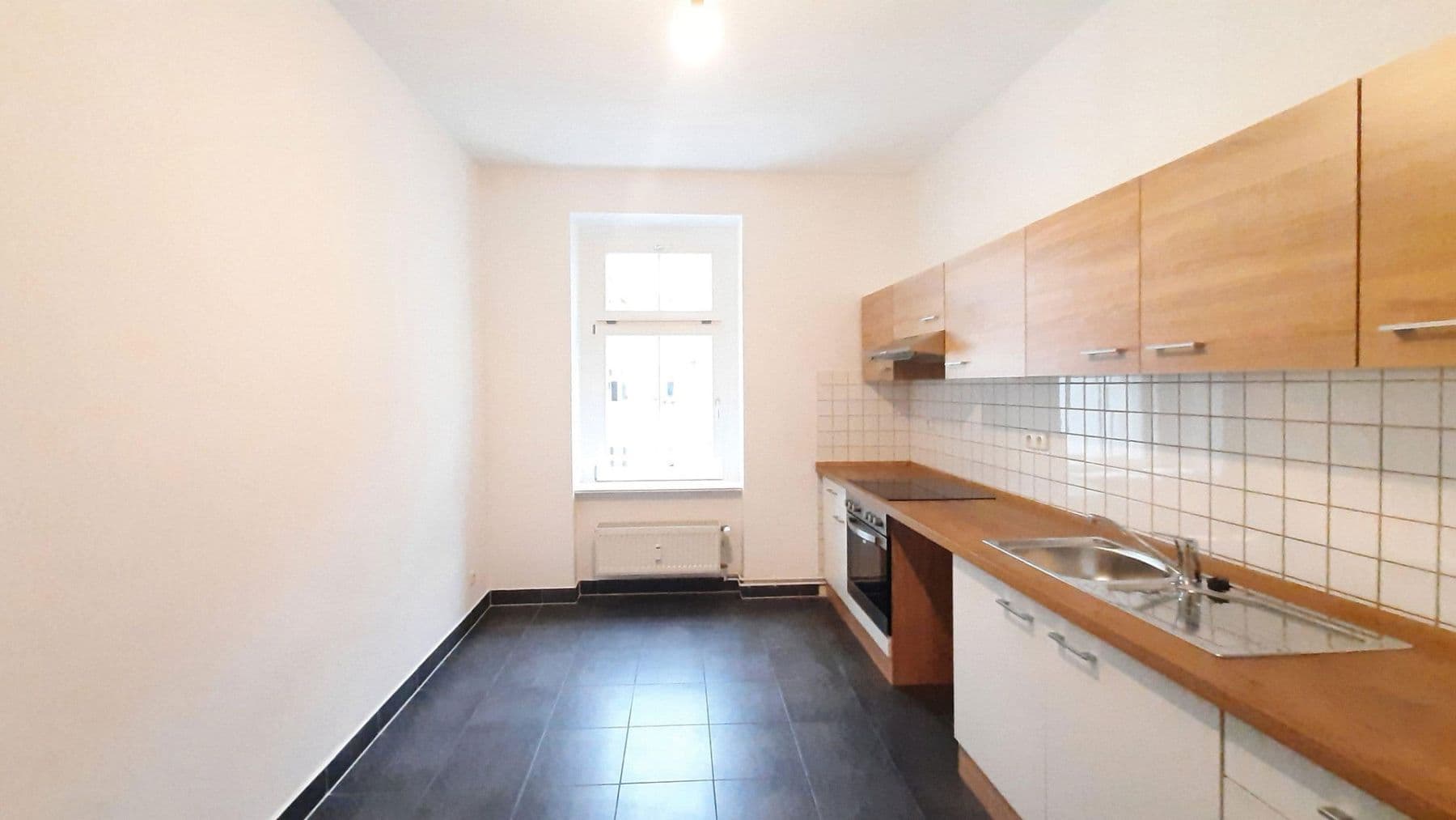 Pronájem bytu 2+1 47 m², Oranienstr. 176, Berlin, Berlín Pronájem bytu 2+1 47 m², Oranienstr. 176, Berlin, Berlín