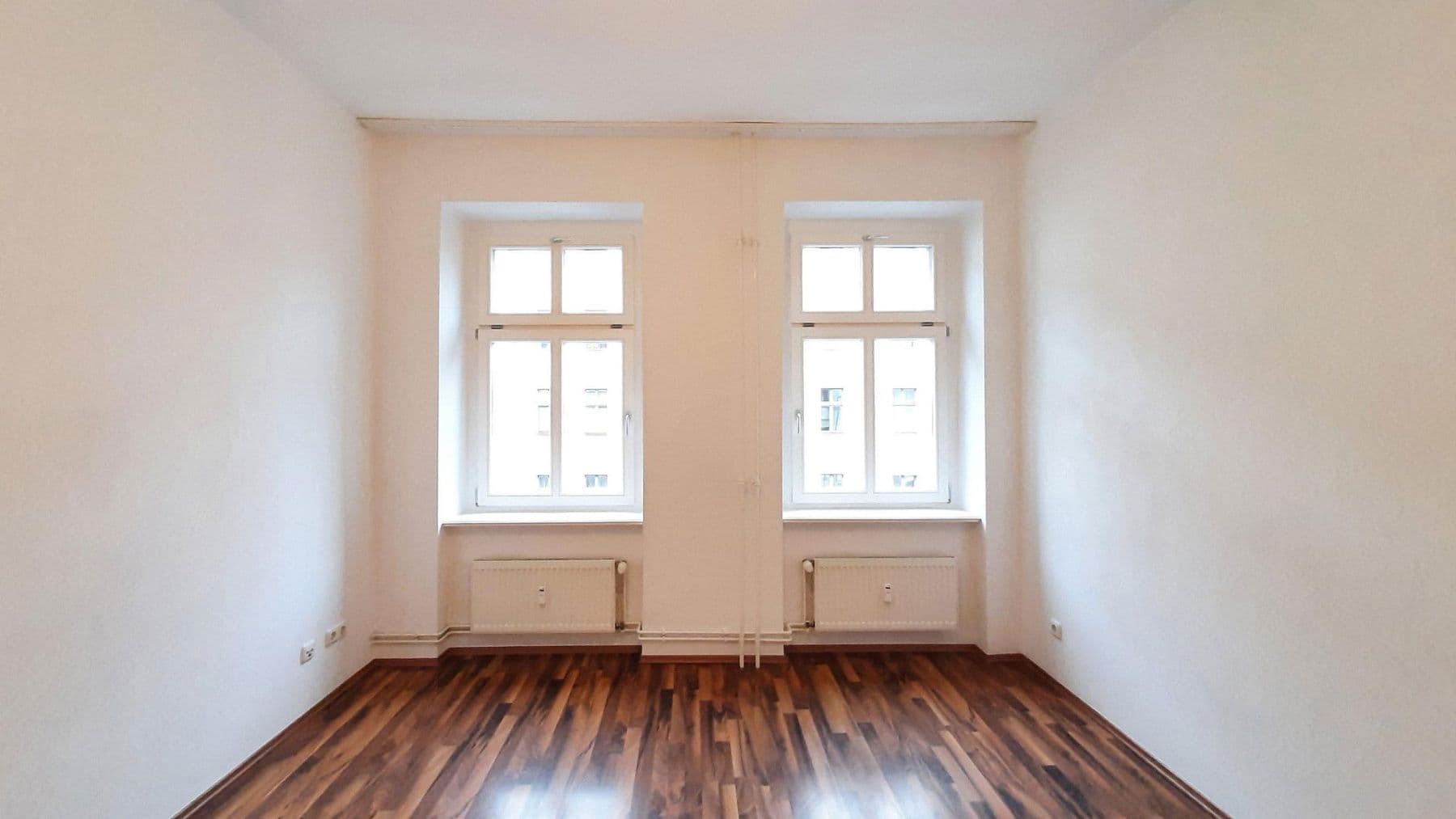 Pronájem bytu 2+1 47 m², Oranienstr. 176, Berlin, Berlín Pronájem bytu 2+1 47 m², Oranienstr. 176, Berlin, Berlín