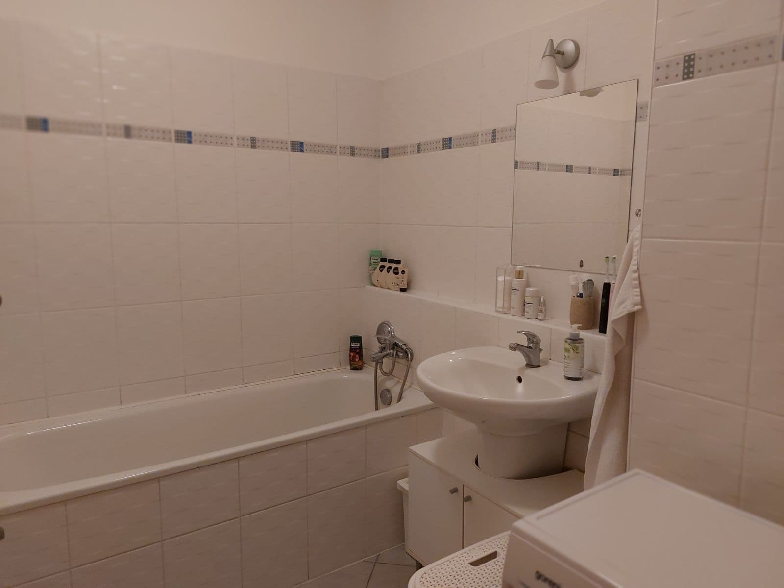 Pronájem bytu 2+kk 45 m², Berlínská, Praha, Praha Pronájem bytu 2+kk 45 m², Berlínská, Praha, Praha