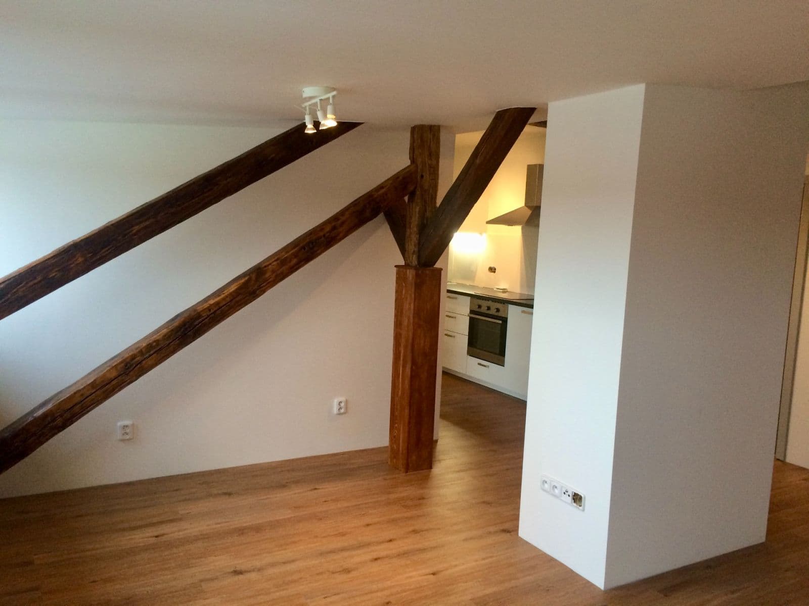 Pronájem bytu 2+kk 56 m², Staroměstské náměstí, Mladá Boleslav, Středočeský kraj Pronájem bytu 2+kk 56 m², Staroměstské náměstí, Mladá Boleslav, Středočeský kraj