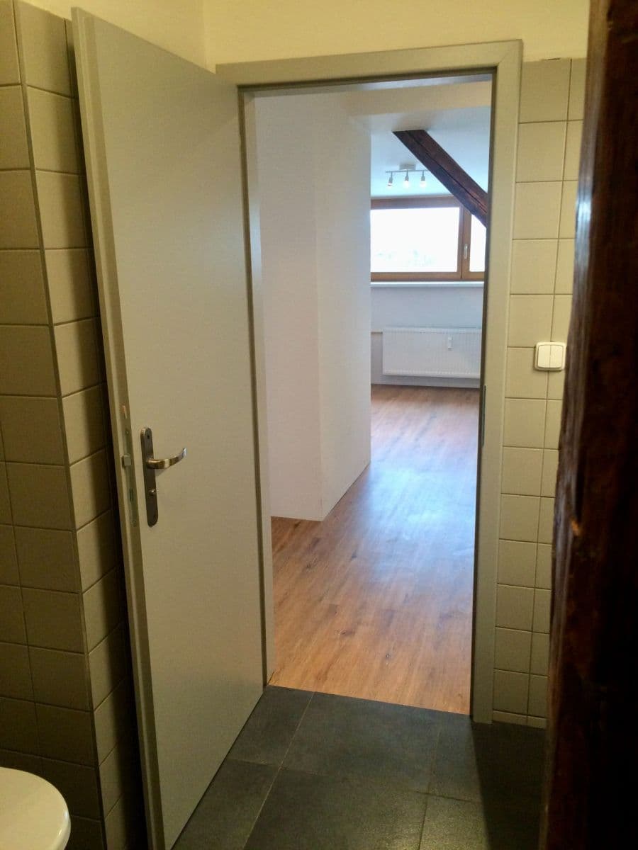 Pronájem bytu 2+kk 56 m², Staroměstské náměstí, Mladá Boleslav, Středočeský kraj Pronájem bytu 2+kk 56 m², Staroměstské náměstí, Mladá Boleslav, Středočeský kraj