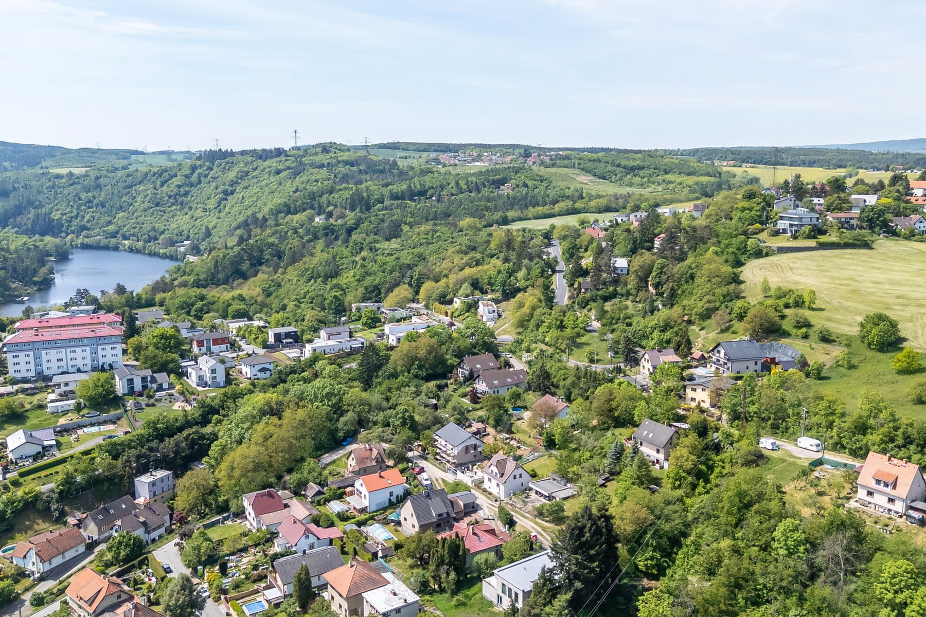 Prodej pozemku 1.552 m², Na Vinicích, Davle, Středočeský kraj Prodej pozemku 1.552 m², Na Vinicích, Davle, Středočeský kraj
