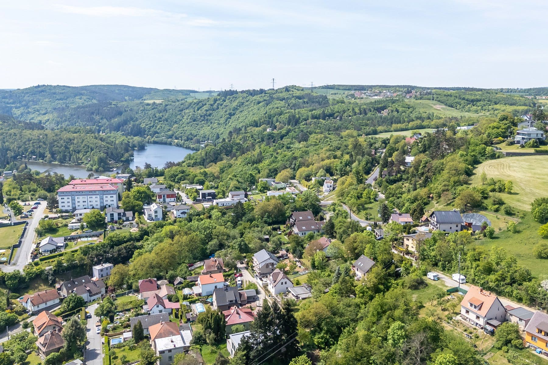Prodej pozemku 1.552 m², Na Vinicích, Davle, Středočeský kraj Prodej pozemku 1.552 m², Na Vinicích, Davle, Středočeský kraj