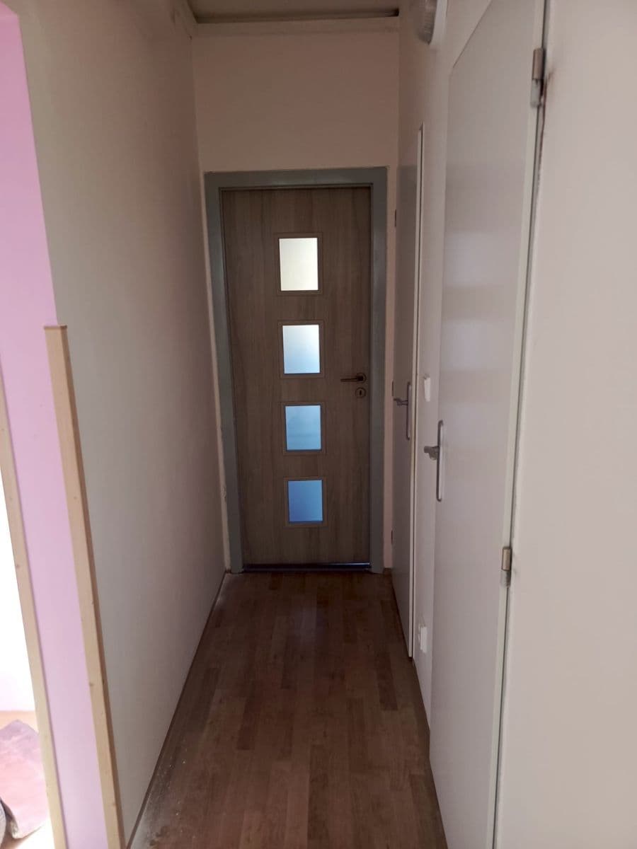 Pronájem bytu 3+1 80 m², Kpt. Jaroše, Neratovice, Středočeský kraj Pronájem bytu 3+1 80 m², Kpt. Jaroše, Neratovice, Středočeský kraj