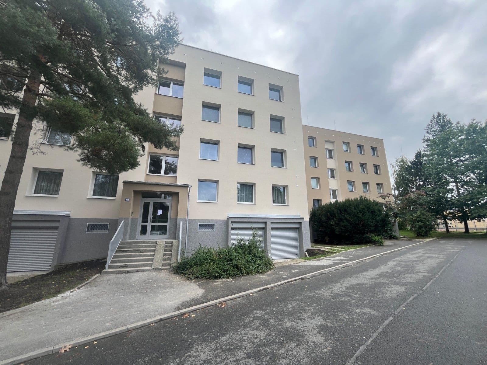 Pronájem bytu 1+1 38 m², Nad stadionem, Frýdek-Místek, Moravskoslezský kraj Pronájem bytu 1+1 38 m², Nad stadionem, Frýdek-Místek, Moravskoslezský kraj