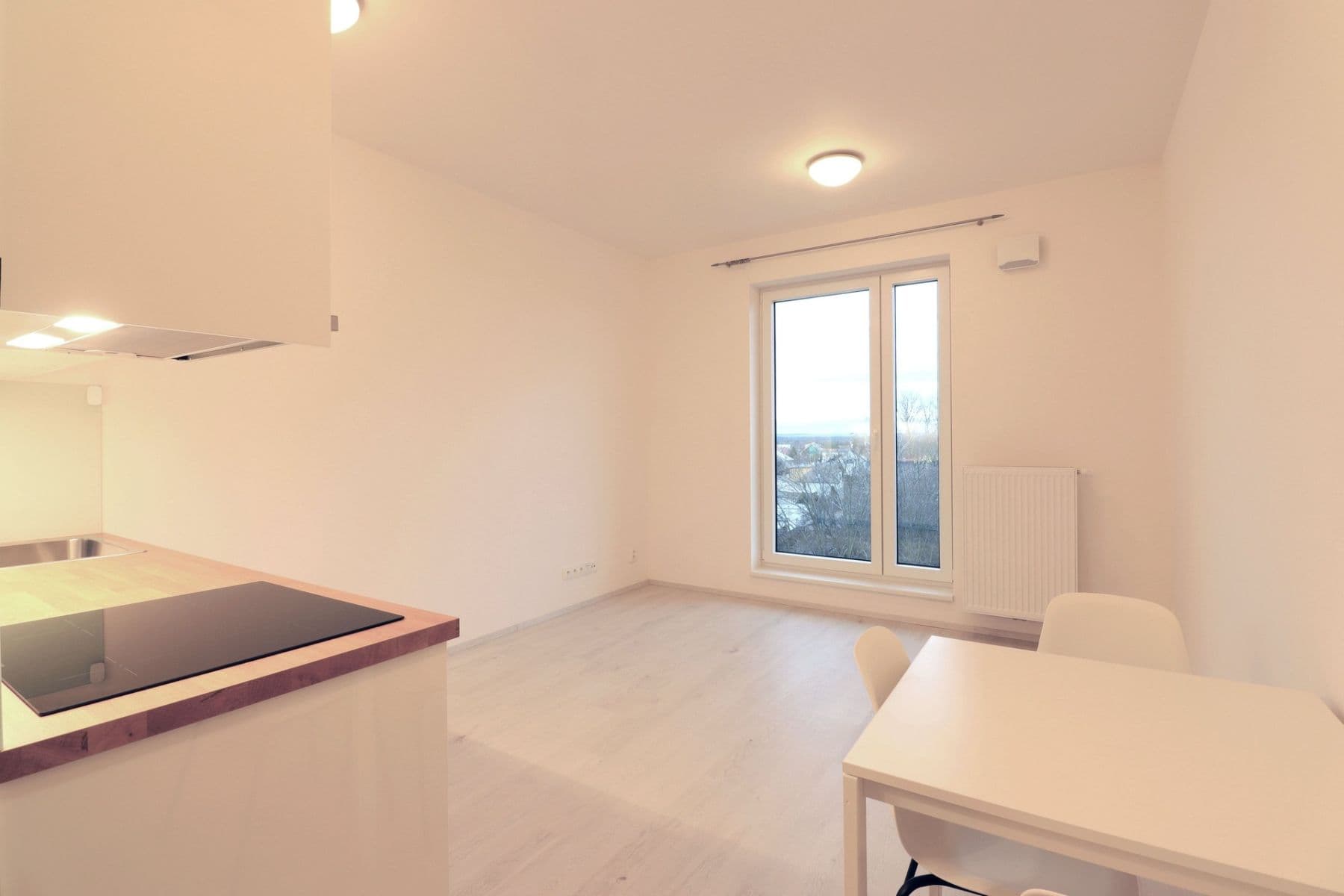 Pronájem bytu 1+kk 25 m², Augustina Lukeše, Brandýs nad Labem-Stará Boleslav, Středočeský kraj Pronájem bytu 1+kk 25 m², Augustina Lukeše, Brandýs nad Labem-Stará Boleslav, Středočeský kraj