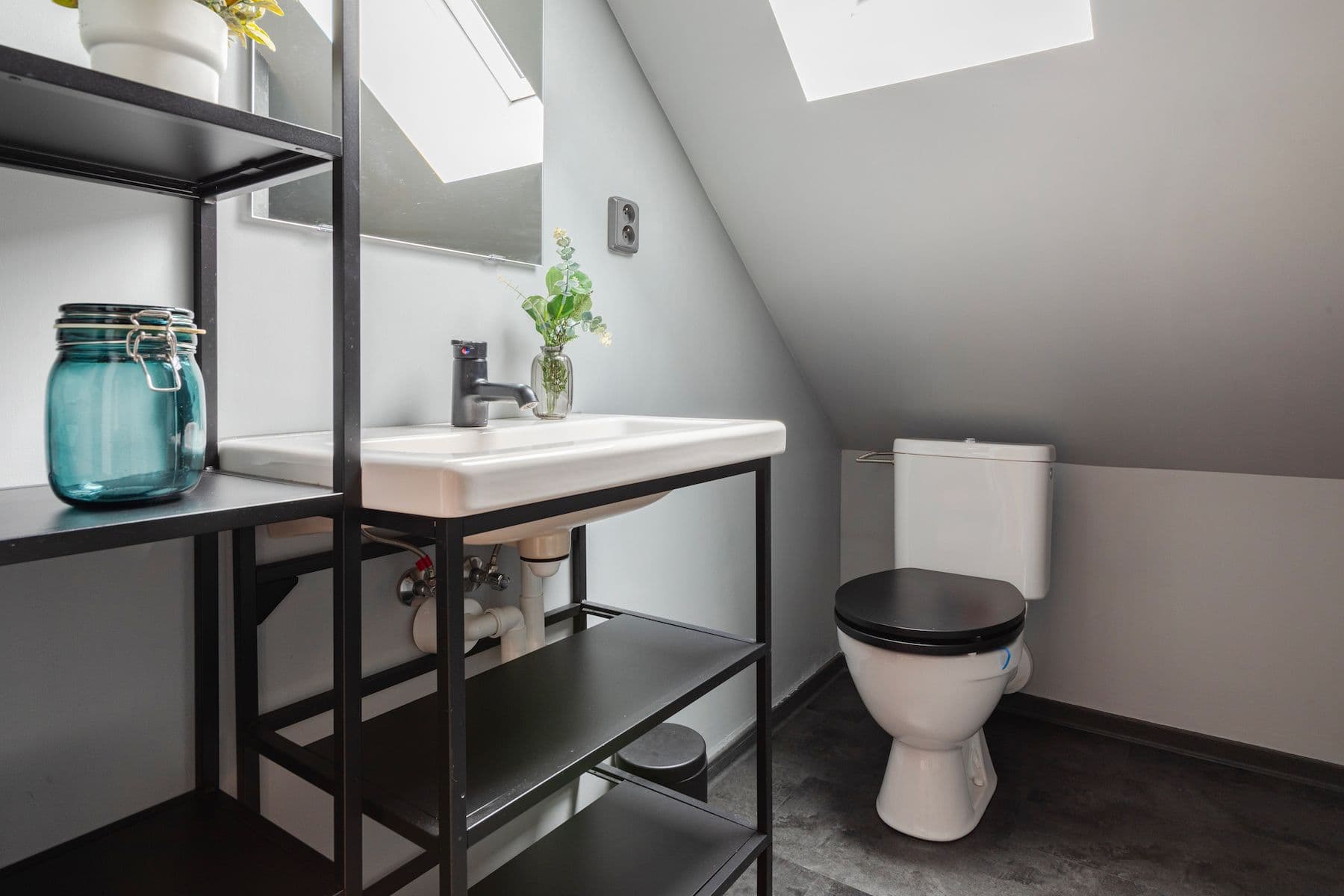 Prodej domu 110 m², pozemek 342 m², Ptice, Středočeský kraj Prodej domu 110 m², pozemek 342 m², Ptice, Středočeský kraj