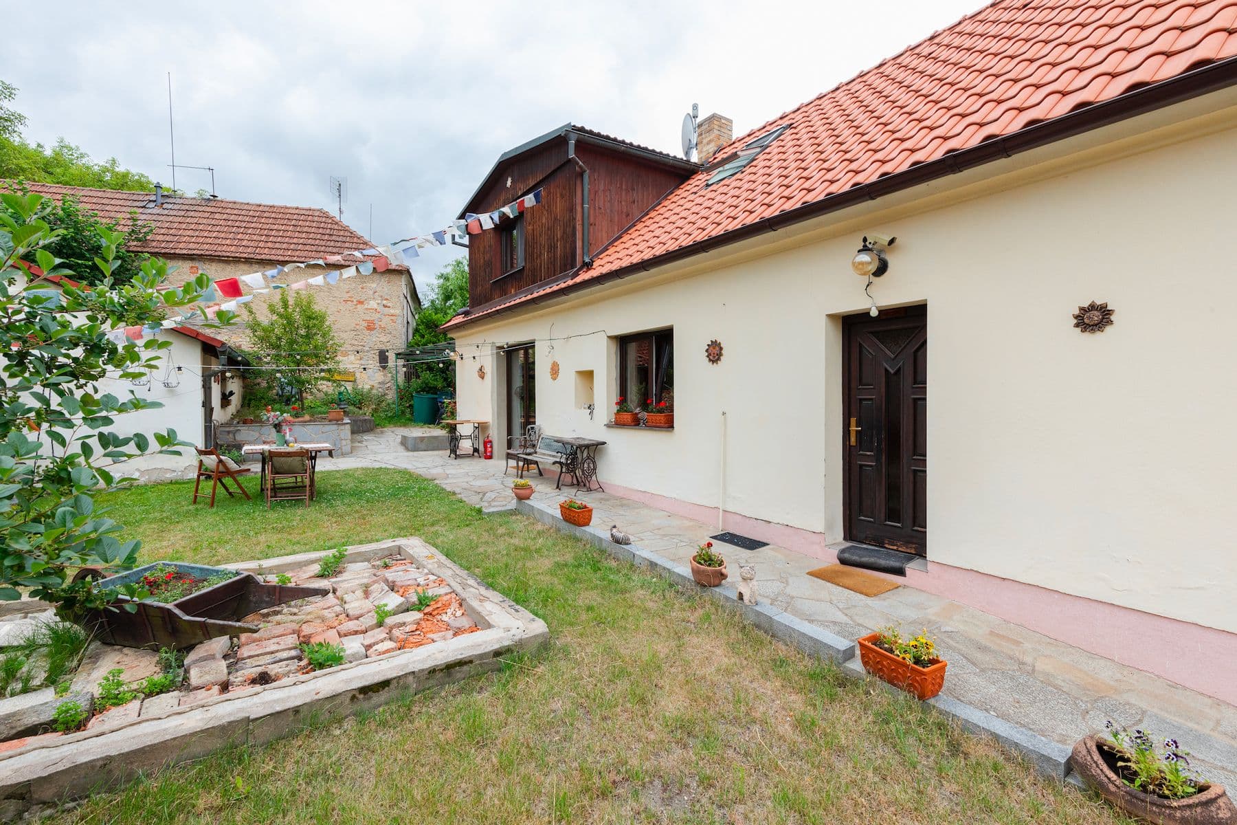 Prodej domu 110 m², pozemek 342 m², Ptice, Středočeský kraj Prodej domu 110 m², pozemek 342 m², Ptice, Středočeský kraj