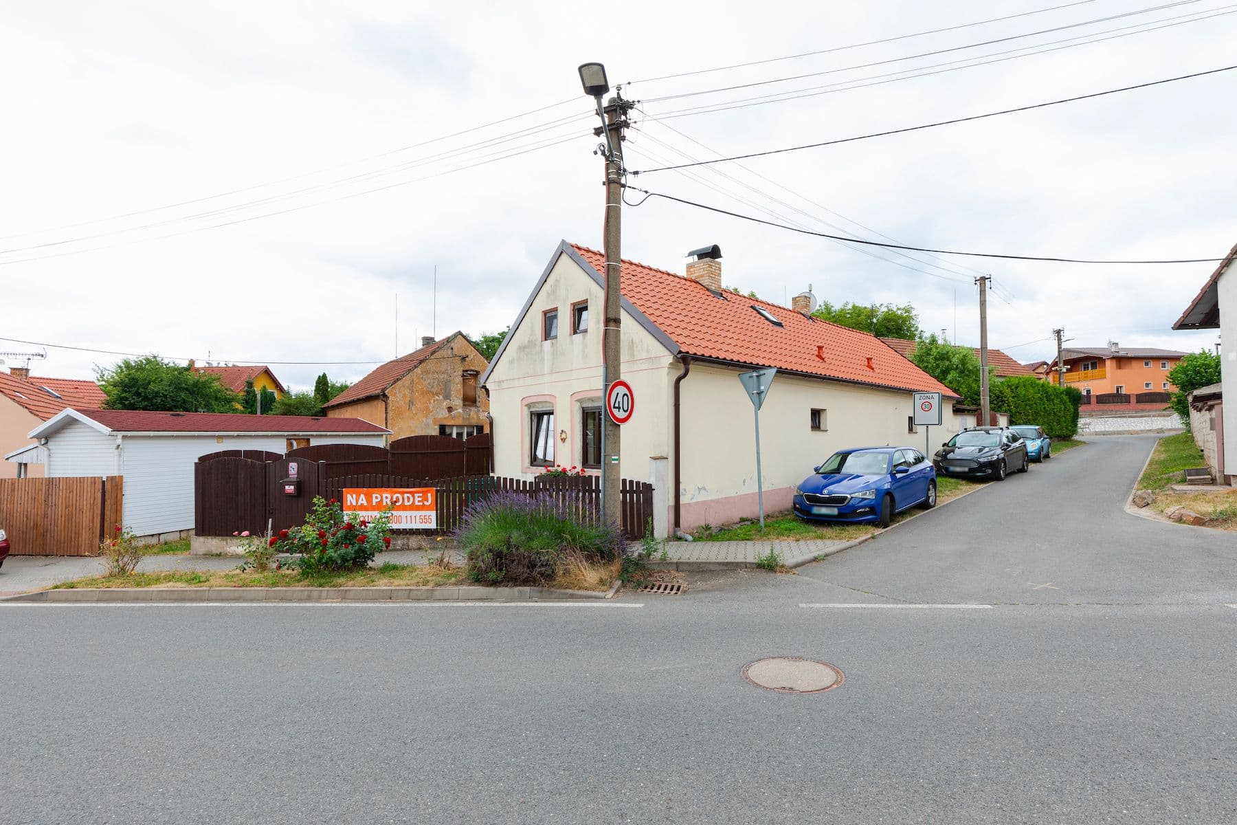 Prodej domu 110 m², pozemek 342 m², Ptice, Středočeský kraj Prodej domu 110 m², pozemek 342 m², Ptice, Středočeský kraj