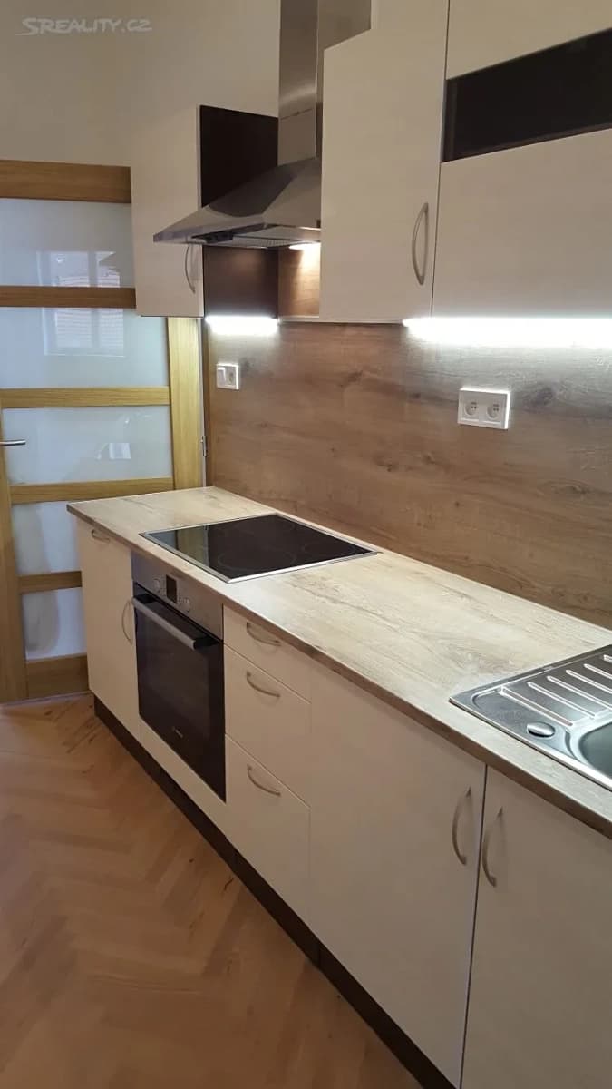 Prodej bytu 3+1 80 m², Bělohorská, Praha, Praha Prodej bytu 3+1 80 m², Bělohorská, Praha, Praha