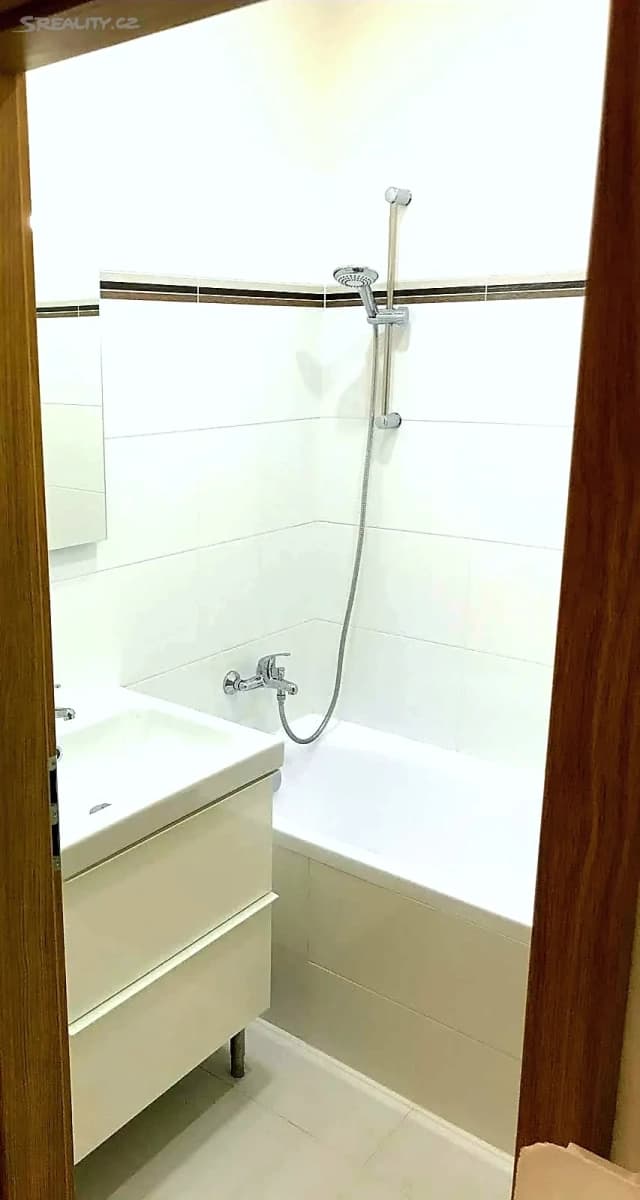 Prodej bytu 3+1 80 m², Bělohorská, Praha, Praha Prodej bytu 3+1 80 m², Bělohorská, Praha, Praha