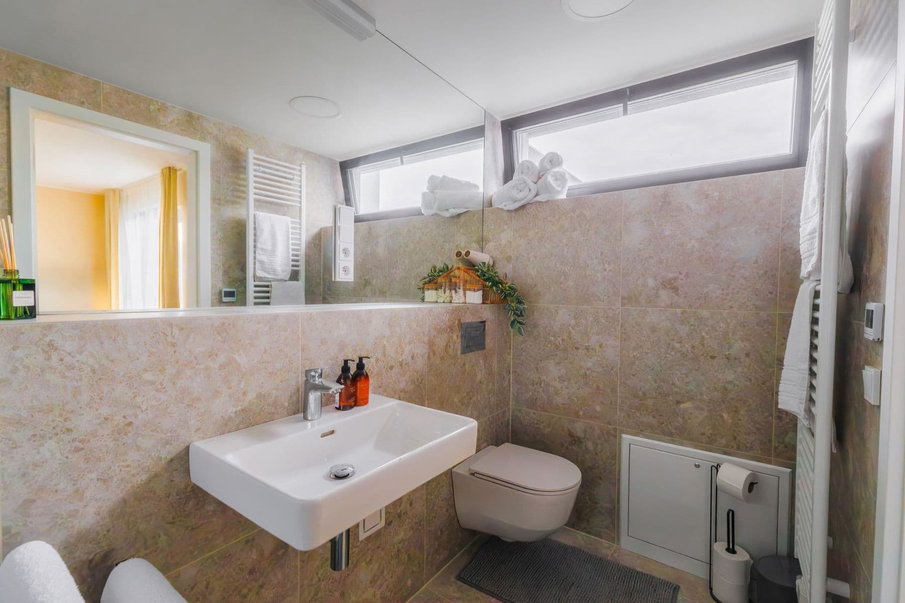 Pronájem bytu Garsoniéra 22 m², Československého exilu, Praha, Praha Pronájem bytu Garsoniéra 22 m², Československého exilu, Praha, Praha