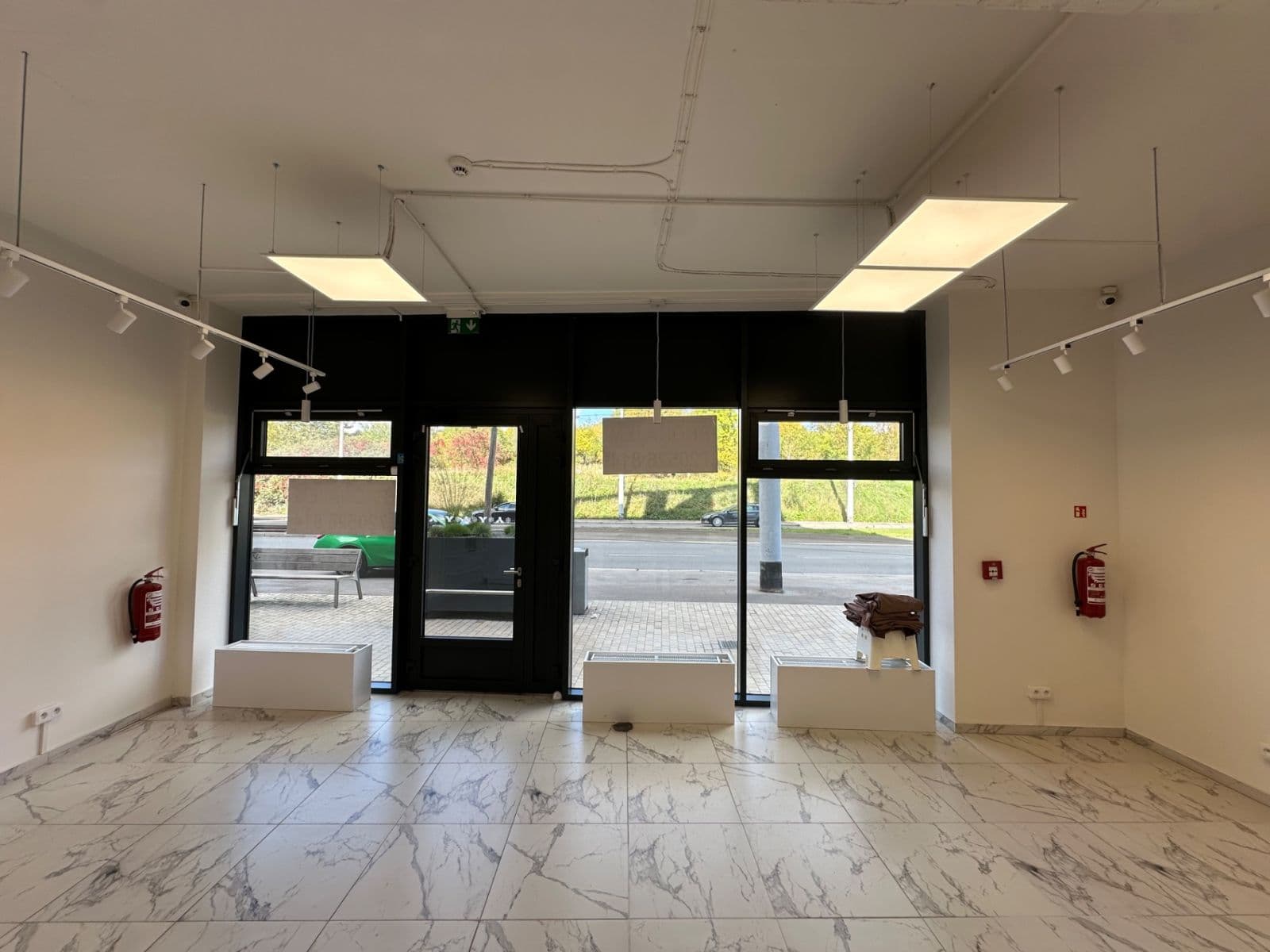 Pronájem nebytového prostoru 70 m², Kolbenova, Praha, Praha Pronájem nebytového prostoru 70 m², Kolbenova, Praha, Praha