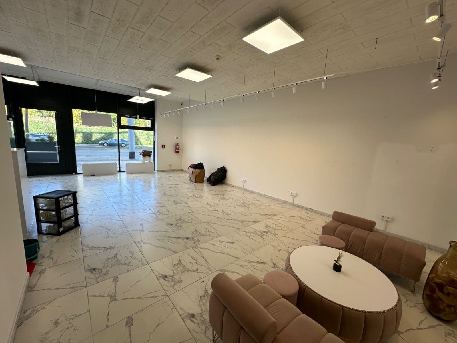 Pronájem nebytového prostoru 70 m², Kolbenova, Praha, Praha Pronájem nebytového prostoru 70 m², Kolbenova, Praha, Praha