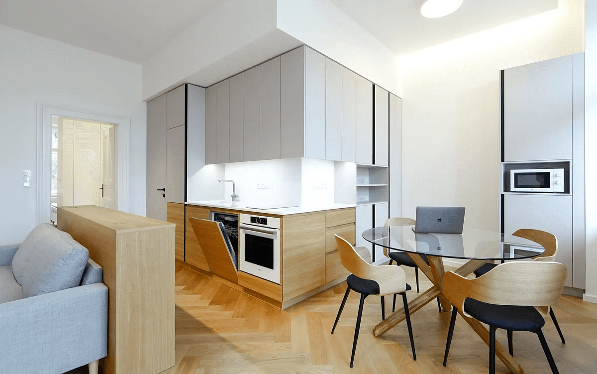 Pronájem bytu 2+kk 56 m², Hořejší nábřeží, Praha, Praha Pronájem bytu 2+kk 56 m², Hořejší nábřeží, Praha, Praha