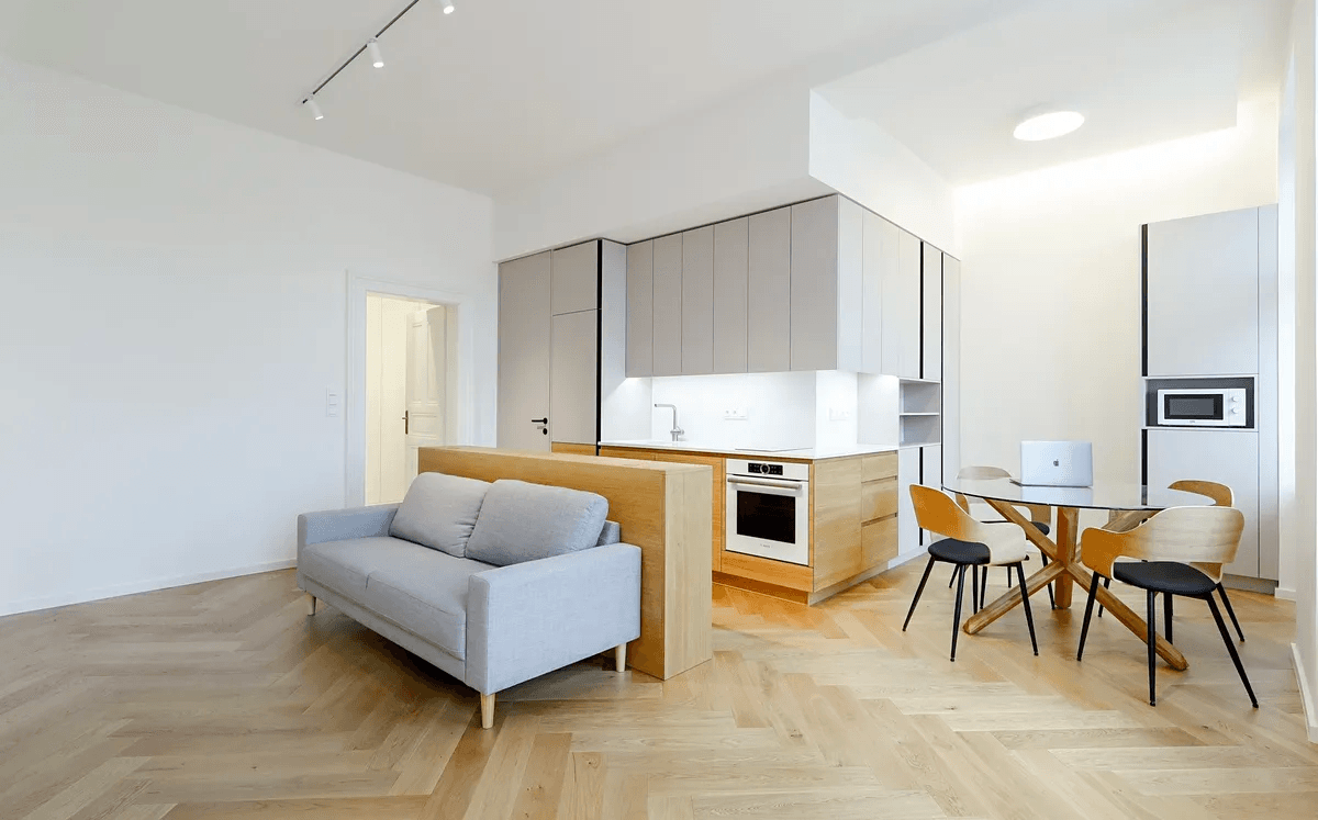 Pronájem bytu 2+kk 56 m², Hořejší nábřeží, Praha, Praha Pronájem bytu 2+kk 56 m², Hořejší nábřeží, Praha, Praha