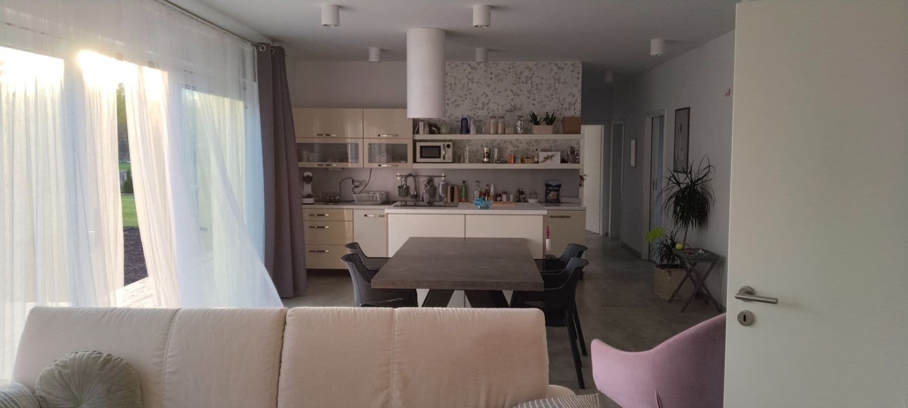 Pronájem domu 127 m², pozemek 1.000 m², Pod Skalou, Hrobce, Ústecký kraj Pronájem domu 127 m², pozemek 1.000 m², Pod Skalou, Hrobce, Ústecký kraj