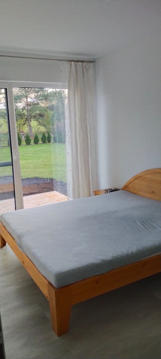 Pronájem domu 127 m², pozemek 1.000 m², Pod Skalou, Hrobce, Ústecký kraj Pronájem domu 127 m², pozemek 1.000 m², Pod Skalou, Hrobce, Ústecký kraj