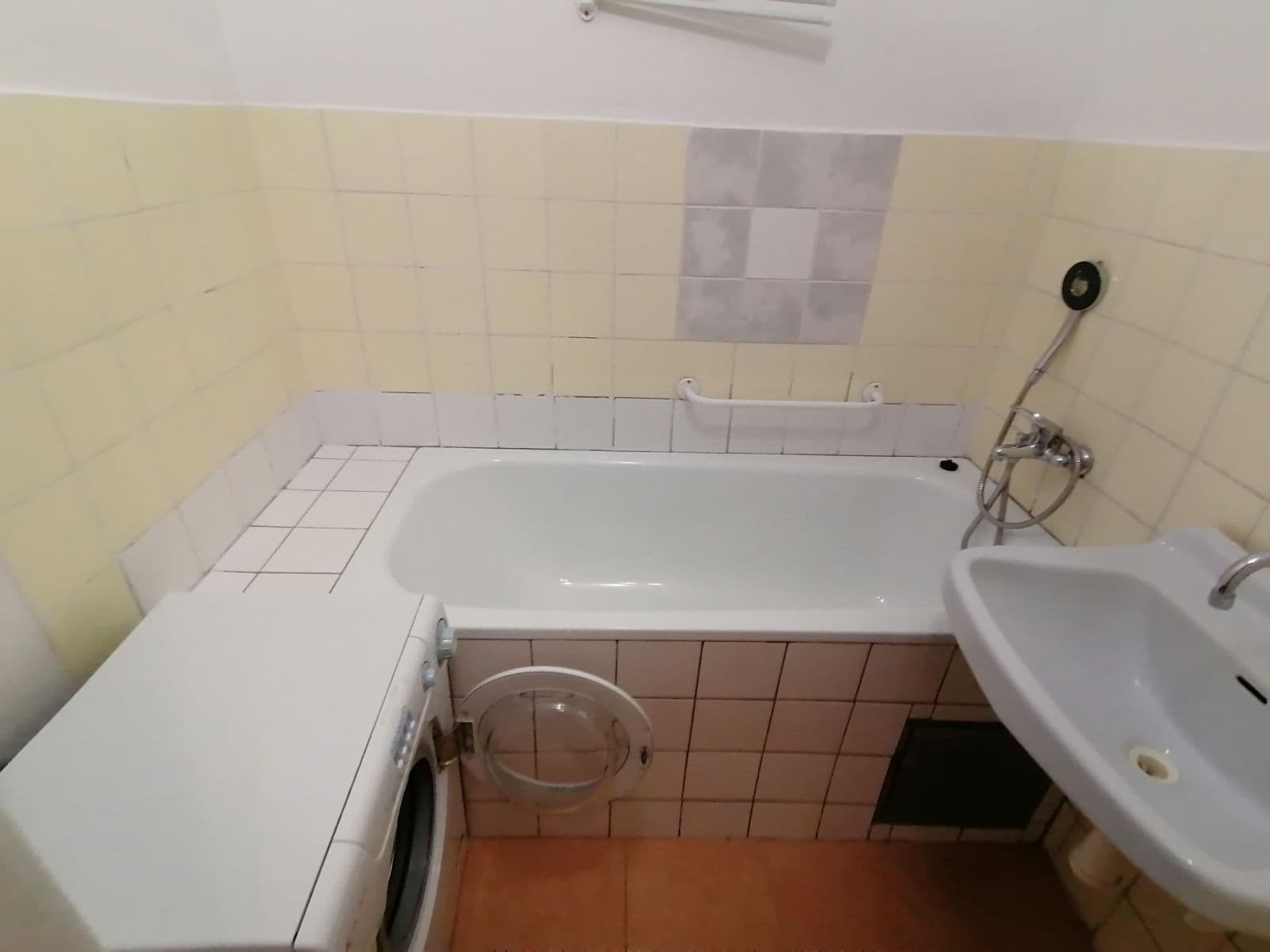 Pronájem bytu 2+1 51 m², Osvobození, Jirkov, Ústecký kraj Pronájem bytu 2+1 51 m², Osvobození, Jirkov, Ústecký kraj